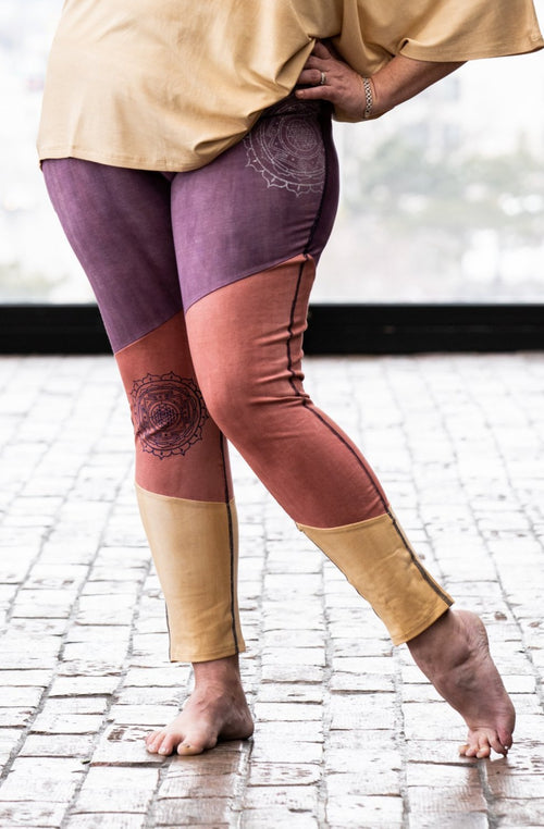 Harmony legging in Thistle, Blossom & Flax