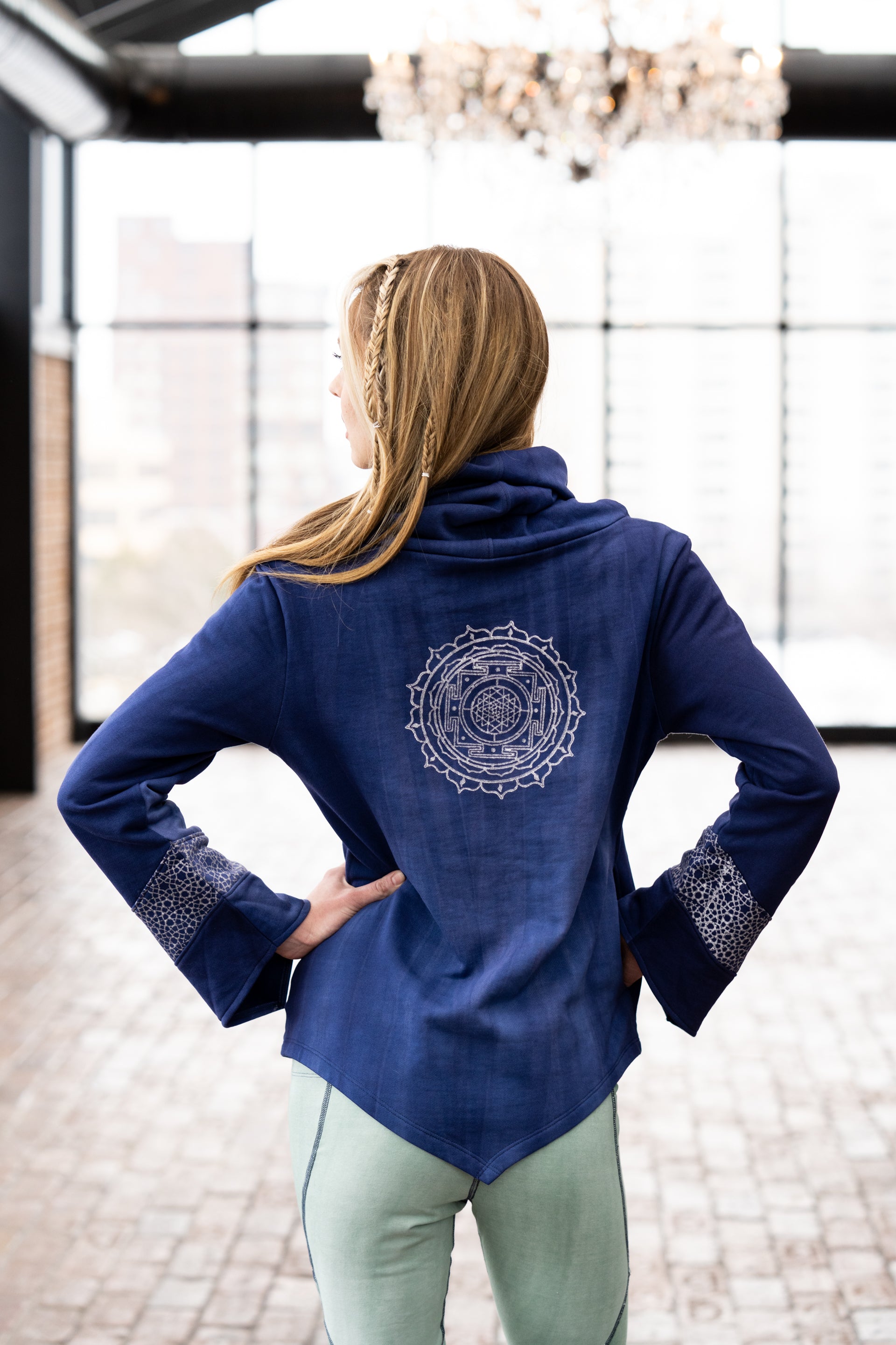 Prism Sweatshirt in Indigo