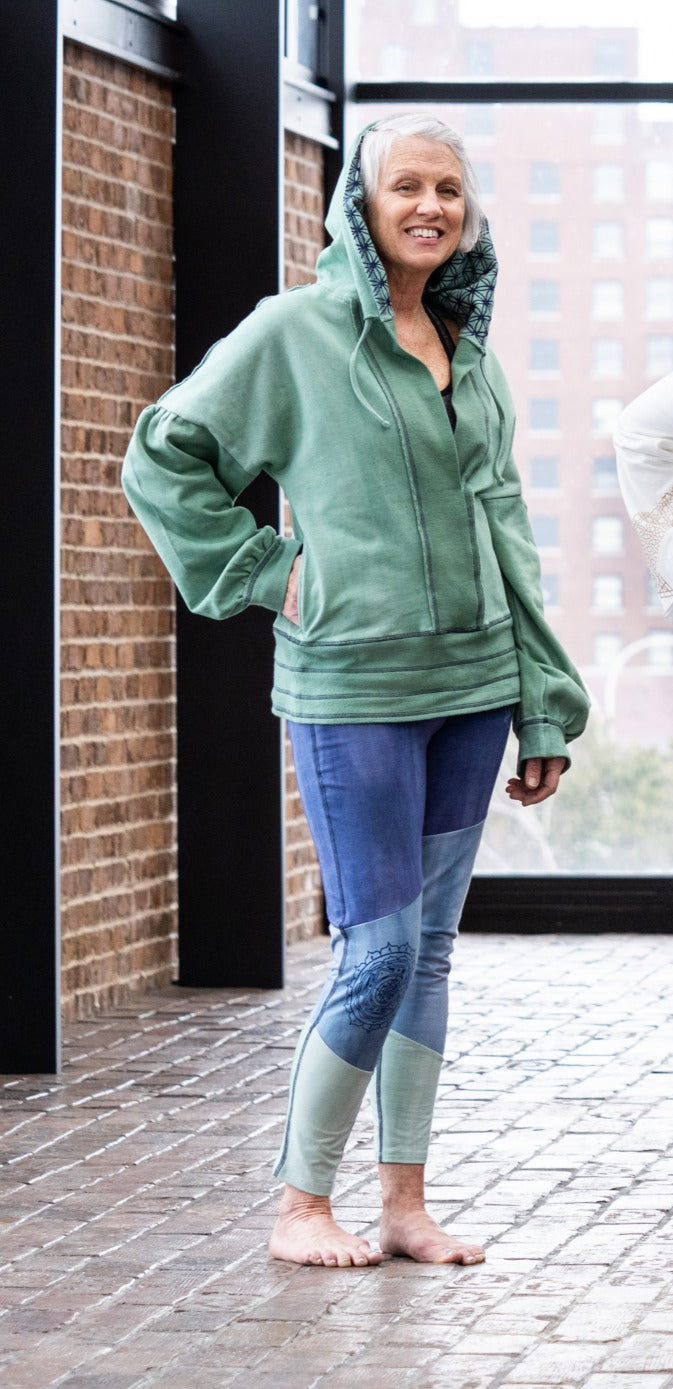 Harmony legging in Indigo, Breeze & Sage