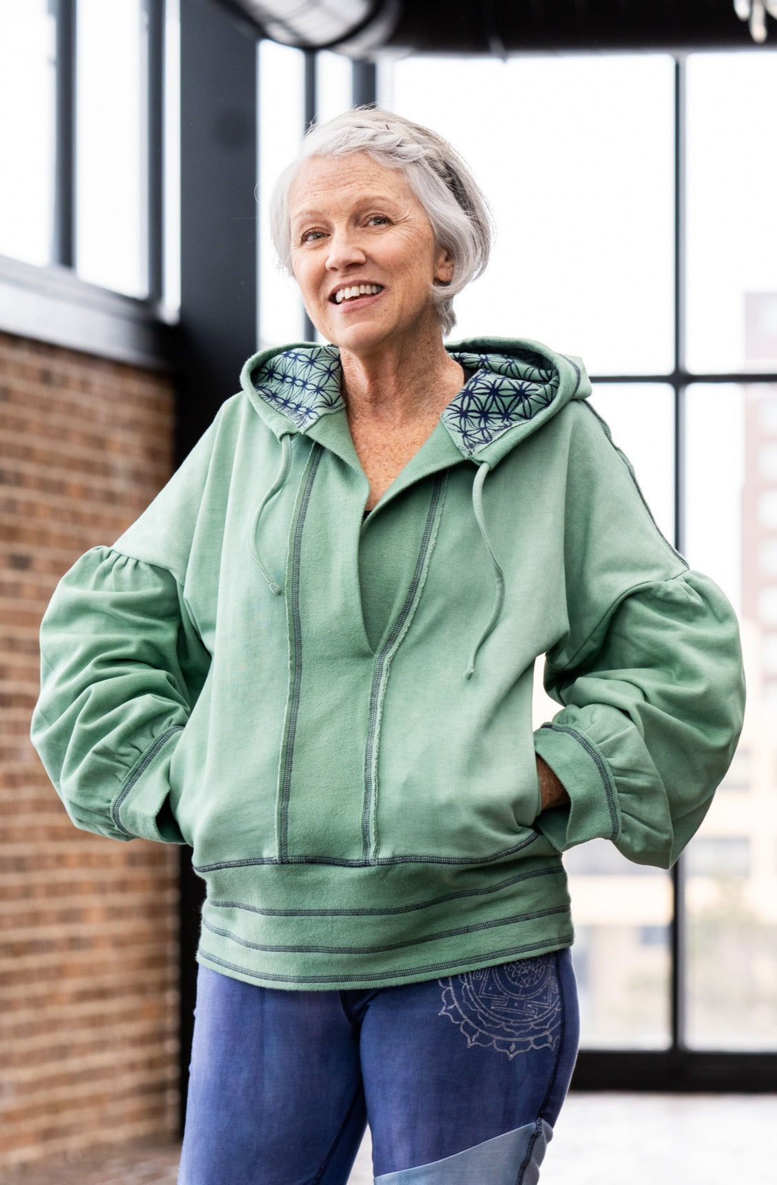 Symphony Sweatshirt in Sage